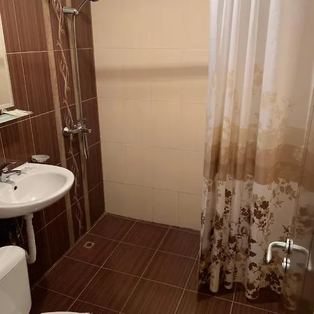 Sapphire סאני ביץ'