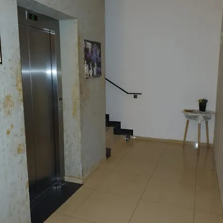 Ξενοδοχείο με διαμερίσματα Sapphire 2*