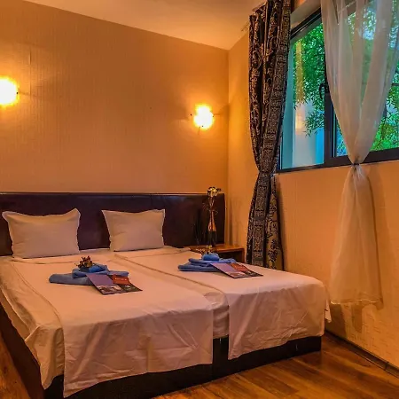 Sapphire 2* Napospart